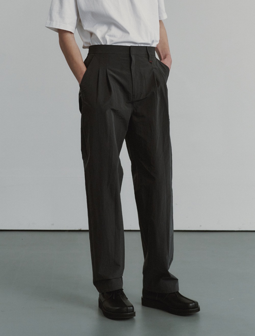 Nylon Utility Pocket Pants (Gray)